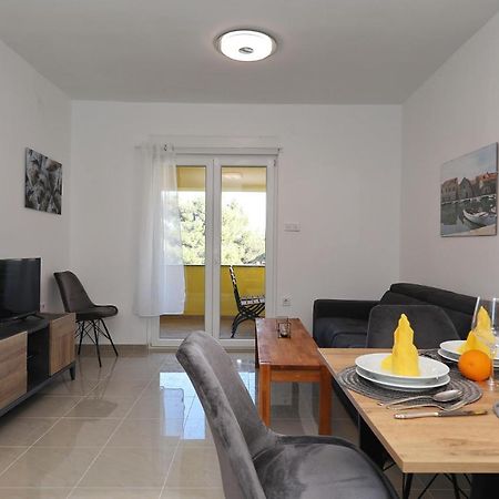 Apartments Oliva วรซี ภายนอก รูปภาพ