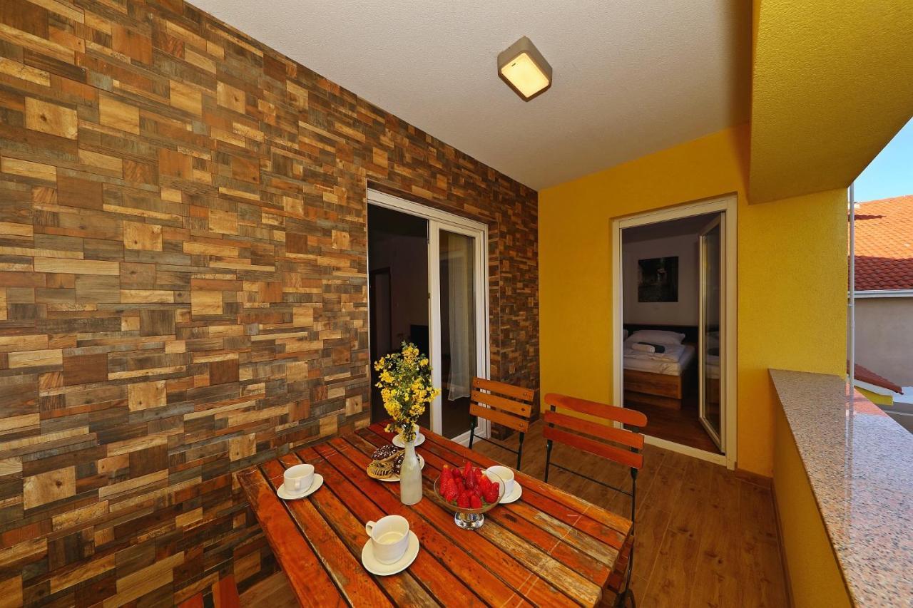 Apartments Oliva วรซี ภายนอก รูปภาพ