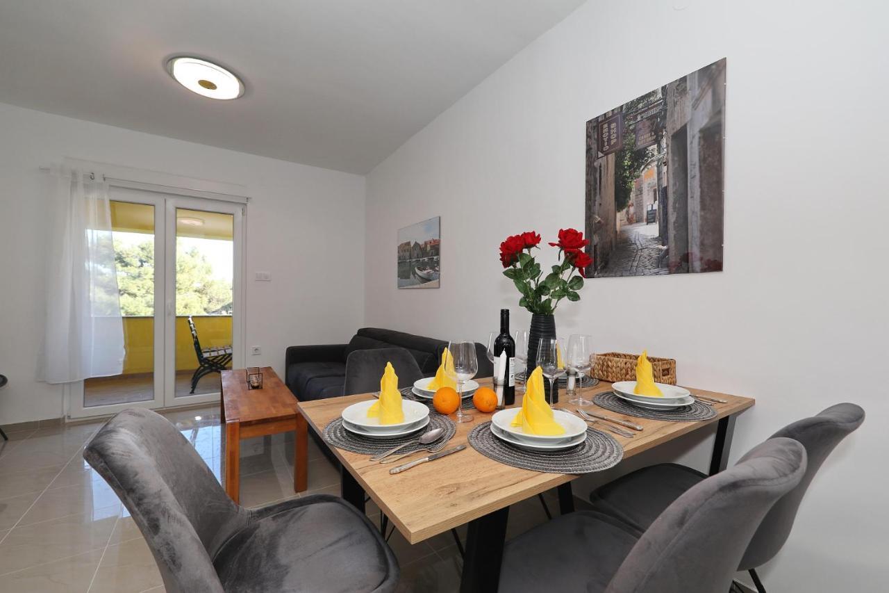 Apartments Oliva วรซี ภายนอก รูปภาพ