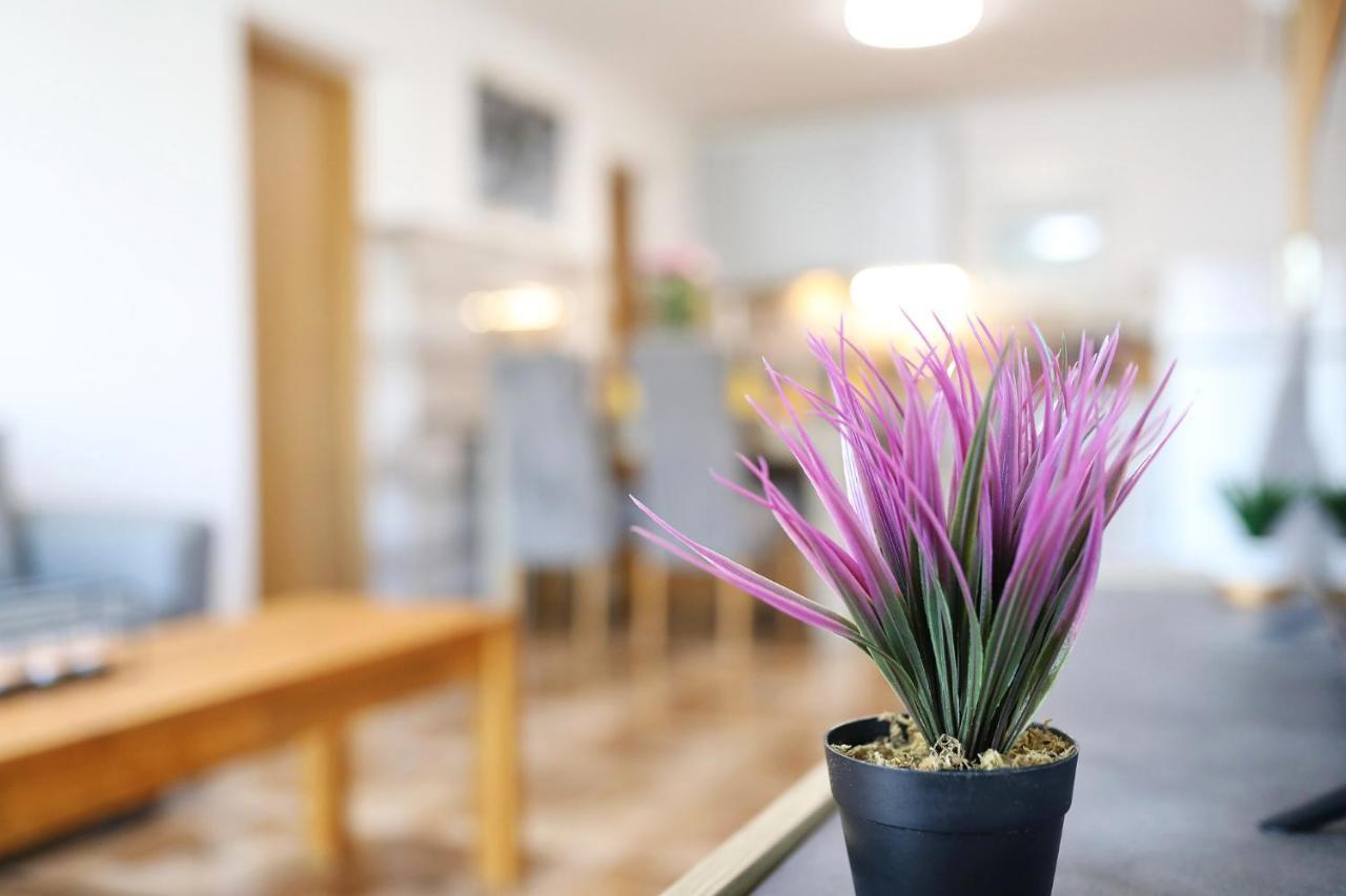 Apartments Oliva วรซี ภายนอก รูปภาพ