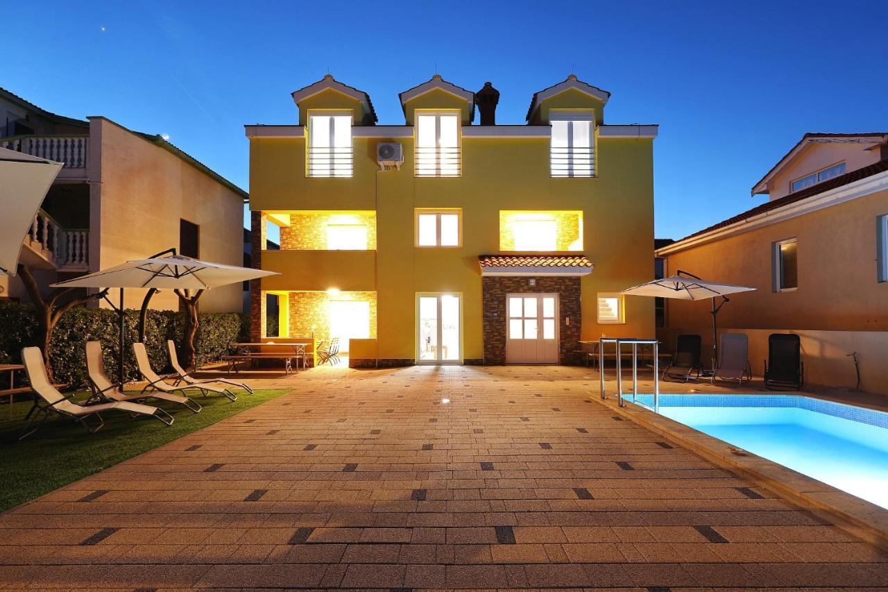 Apartments Oliva วรซี ภายนอก รูปภาพ