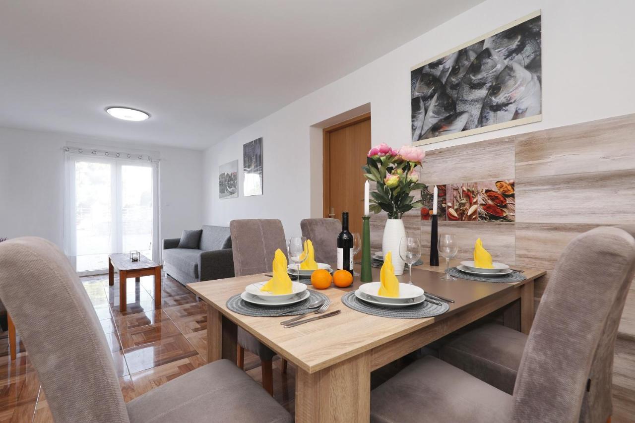 Apartments Oliva วรซี ภายนอก รูปภาพ