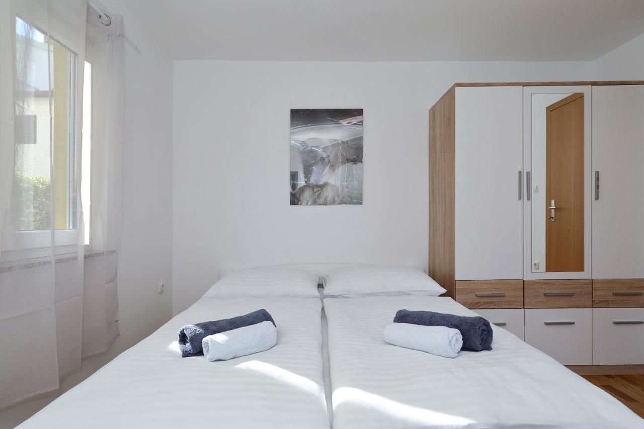 Apartments Oliva วรซี ภายนอก รูปภาพ