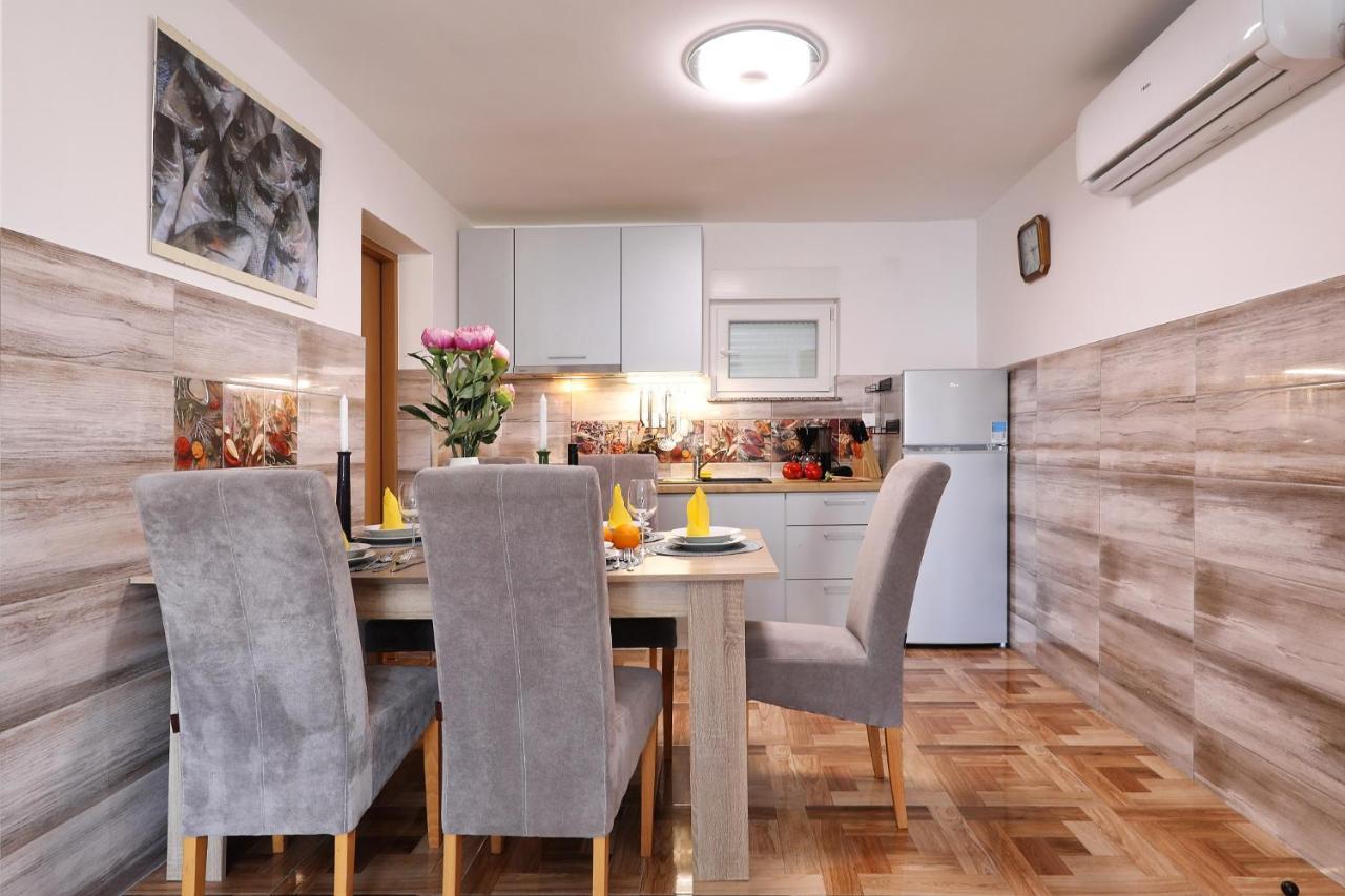 Apartments Oliva วรซี ภายนอก รูปภาพ